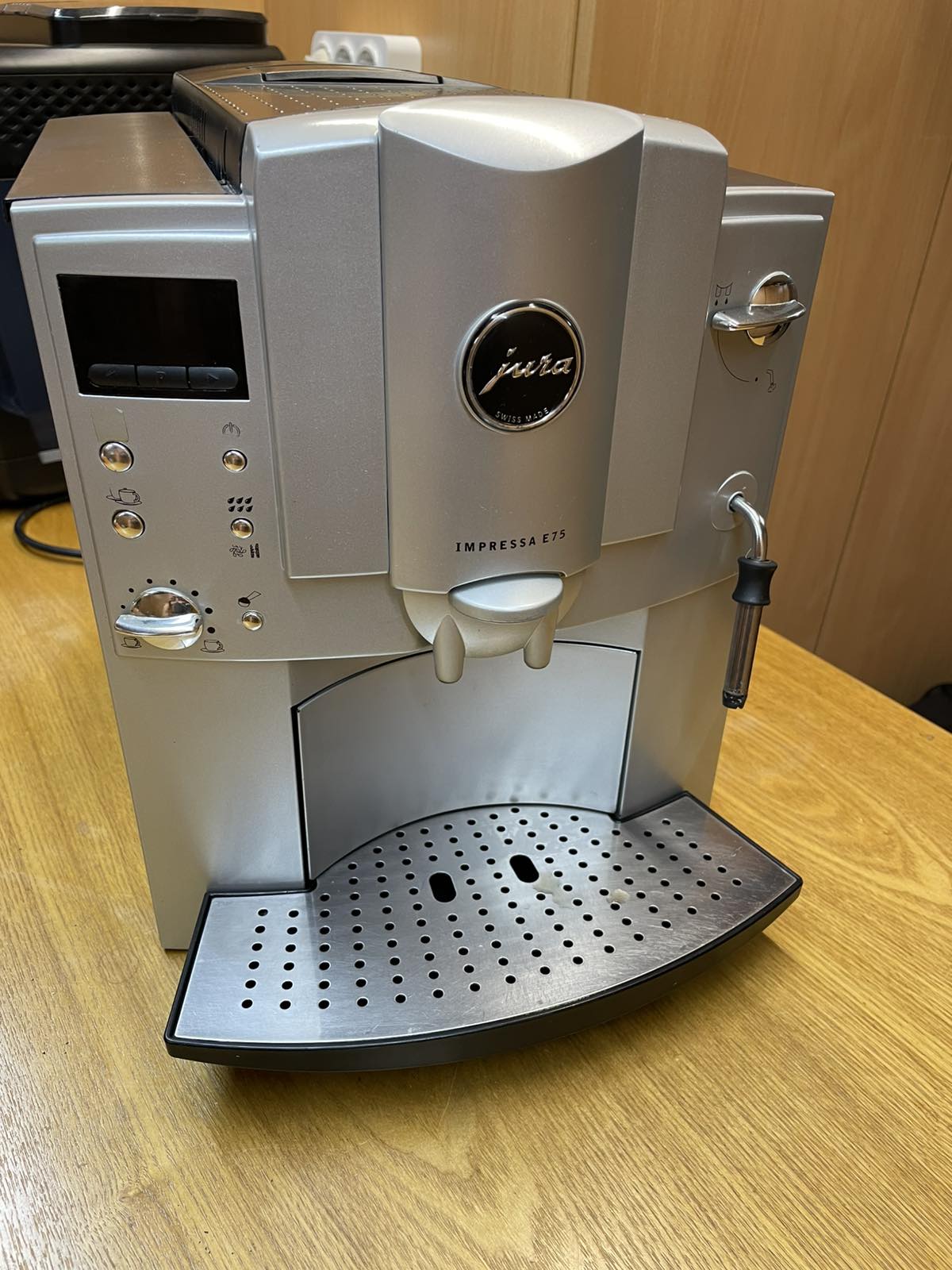 Jura Impressa E75